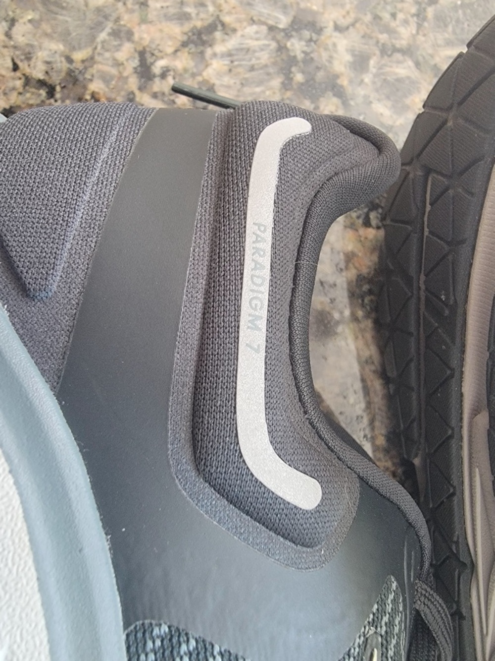 Altra Men's Paradigm 7 EUC 10.5 - Picture 4 of 7